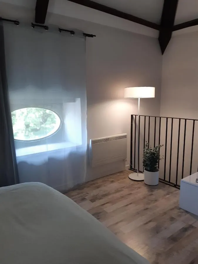 Couette-café Bed and Breakfast La tourelle 82 à Saint-Antonin